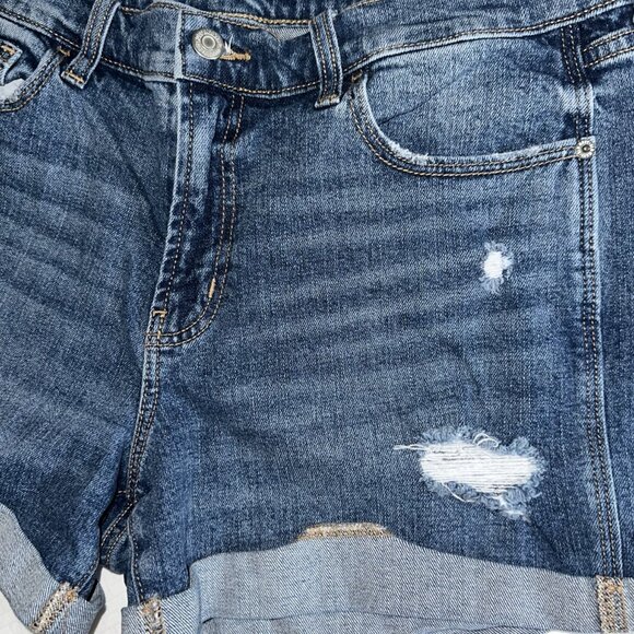 Old Navy Women’s Size 10 Mid Rise Boyfriend Denim Shorts Distressed Cuffed-A145 - Picture 4 of 6
